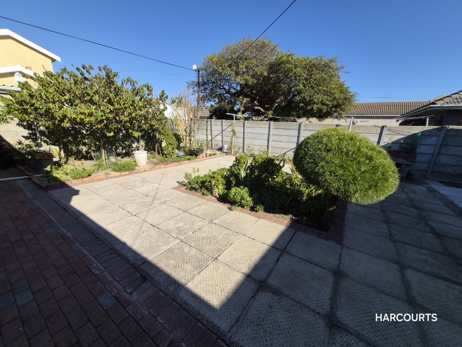 1 Bedroom Property for Sale in Belthorn Estate Western Cape